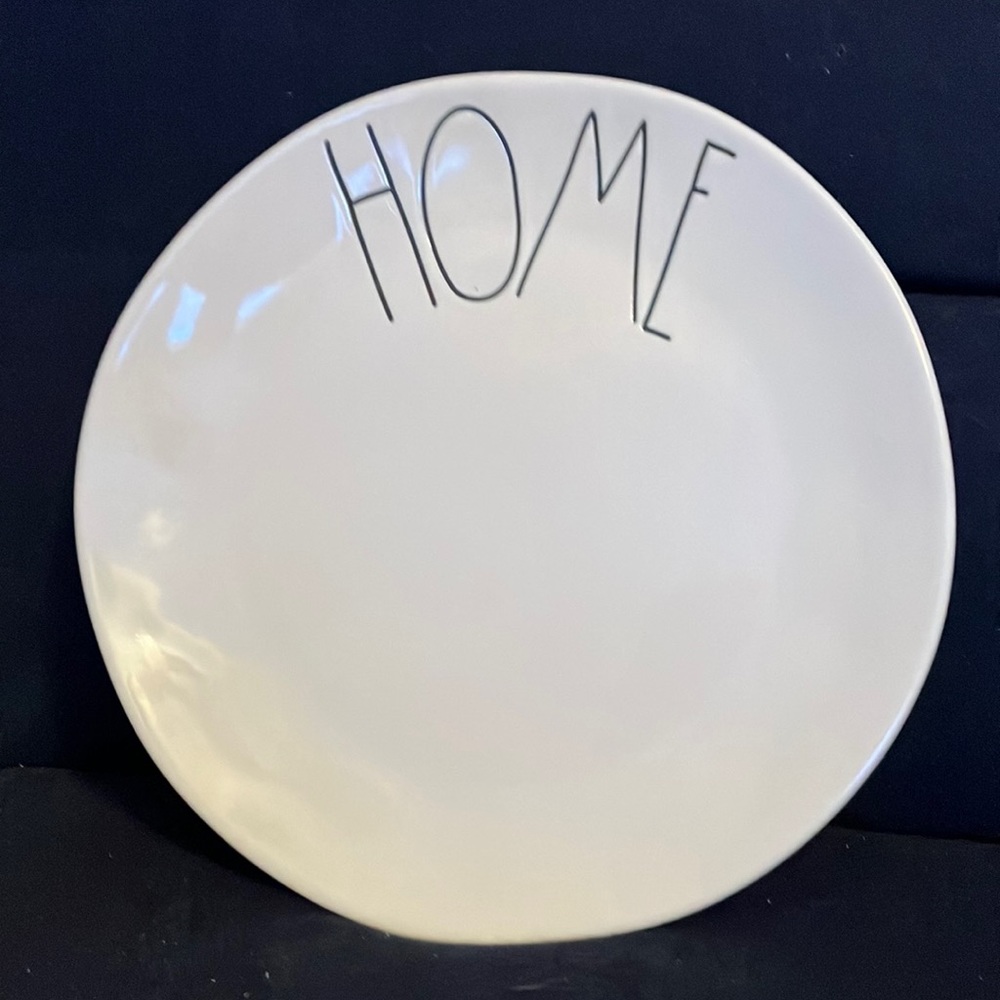 NWT. Rae Dun “Home” plate